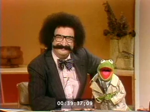 Gene Shalit with  in 1977.