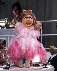 GMC-FirstTime-PiggyTable2.jpg (530 KB)