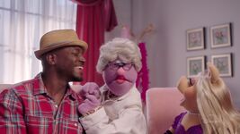 MuppetsNow-Trailer-05-TayeDiggs