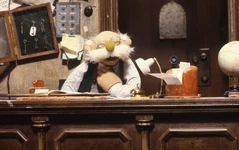 GMC-Pops-FrontDesk.jpg (257 KB)