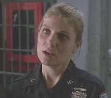 Law & OrderOfficer Angela Donahue "Standoff" (2000)