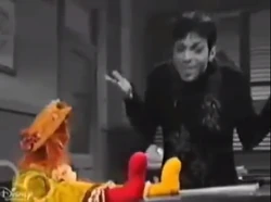 Cynthia Rose in Muppets Tonight "Starfish and Coffee"