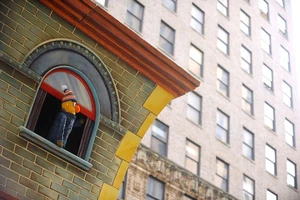 Bertssfloat2009.jpg (75 KB) Bert on the 2009 float