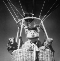 GMC-BalloonGroup-BW.jpg (113 KB)