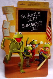 "School's out! Summer's in!" Kermit and Frogs 1981