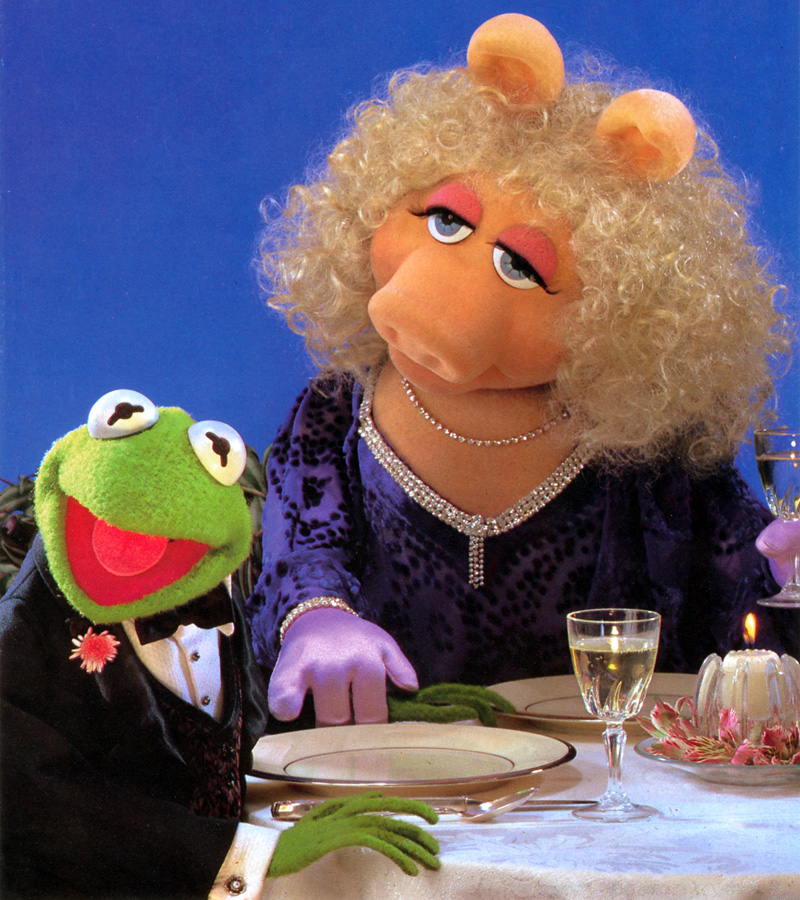 the muppets miss piggy and kermit