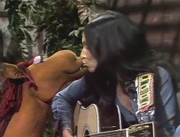 Buffy Sainte-Marie (Buffy) & Fred the Wonder Horse"Country Song"