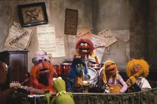 GMC-KenLilly-HapHotel-KermitAndBand.jpg (168 KB)