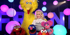 Gwen Stefani and the Muppets