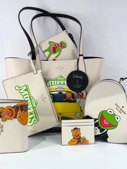 kate spade NEW YORK - Ecoさん専用 Kate spade♠︎Disney Ms.Piggy kate-spade-miss-piggy-tout.jpg