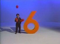 Charlie Chaplin demonstrates 6 balloons (First: Episode 1962)