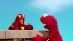 Elmo-WithChicken