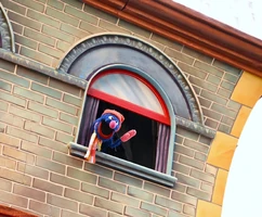 SSMacys-GroverWave.jpg (591 KB)