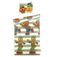 Sesamstraat-bert-ernie-skating.jpg (241 KB)