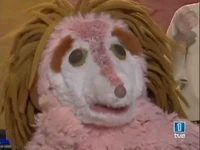 Vlcsnap-2012-06-11-03h52m46s93.png (187 KB) The original Espinete puppet in 2006, with noticeably faded and wilted foam quills.