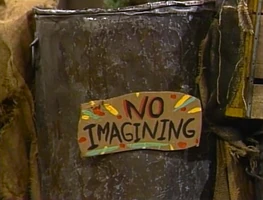 2824Oscarfirstsign.jpg (155 KB) Episode 2824