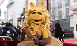 Miss-Piggy-the-official-r-007.jpg