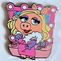 Miss Piggy Disneyland & WDW September 2023