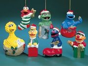 Big Bird, Elmo, Bert, Oscar, Grover, Cookie, Ernie; all PVC (2006) H0273