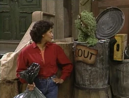 2157b.jpg (55 KB) Episode 2157