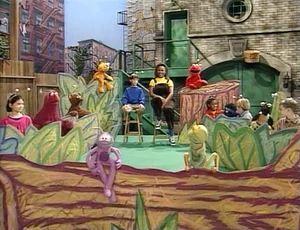  leads a buggy opera.