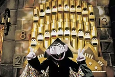 The Count's pipe organ from "The Number of the Day".