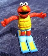 Elmo on water skis