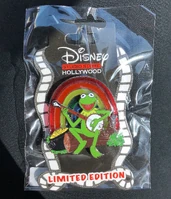 St. Patrick's Day 2018 - Kermit Disney Studio Store March 17, 2018