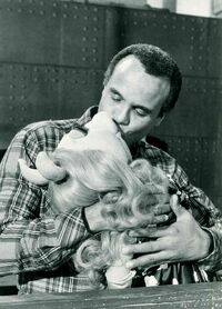 Harry Belafonte & Miss Piggy The Muppet Show episode 314