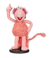 Auction-Rumple01.jpg (1.05 MB)