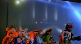 Gonzo and his rescuers escaping from C.O.V.N.E.T.