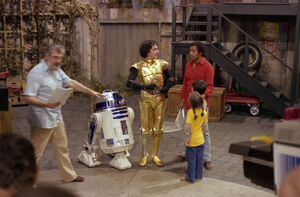 SesameStreet-StarWars-C-3PO&R2-D2-01