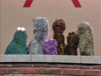 Monsterslookata.jpg (96 KB) Anything Muppets: Monsters and A (First: Episode 0083)