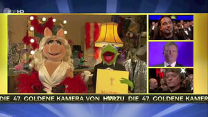 VerleihungDerGoldenenKamera-MissPiggy&Kermit-(2012-02-04)