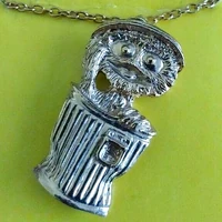 Femic Sesame necklace-Oscar2.jpg (90 KB) Oscar the Grouch