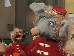 PiggyMT109 Pepe Seymour