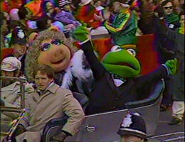 Kermit and Miss Piggy in a Rolls Royce, 1990