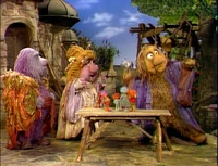 FraggleRock-511-Crown01.jpg (365 KB) The King's crown...