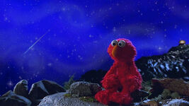 Shooting star Elmo in Grouchland