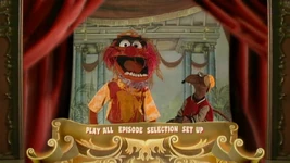 Tms2menu-2.jpg (116 KB) The Muppet Show: Season Two discs 2 & 4Animal and Rizzo host the main menu of discs 2 and 4 with new footage made for the DVD set.