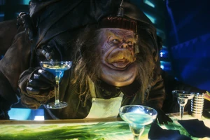 Moordil, space station bartender on Farscape