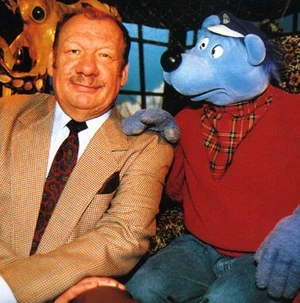 Wolfgang Völz and the other bear he works with, Kapt'n Blaubär