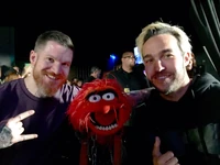 Animal vs Andy HurleyRadio Disney Music Awards (2016) (YouTube)