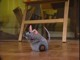 Mew.jpg (17 KB) Mew The Christmas Toy