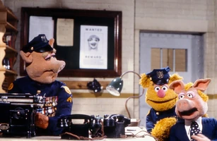 TMS319-BearOnPatrol1.jpg (179 KB)