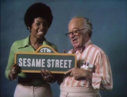 ClosingSign-SusanHooperSS-0638