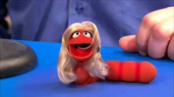 Carrie Underwormvoiced by Carrie Underwood Sesame Street Episode 4203