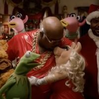 Cee Lo Green & Miss Piggy"All I Need is Love" music video bloopers