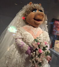 Exhibition miss piggy