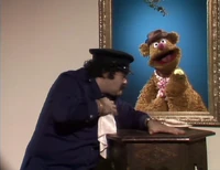 Fozzie Bear as a paintingThe Muppet Show episode 116